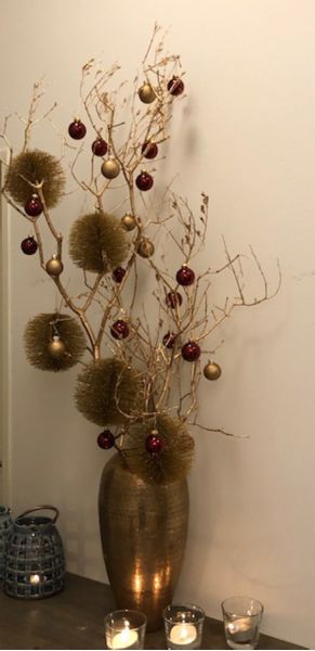 weihnachtsarrangement_gold_deko_a_bis_z_pflegedienst_grnwald